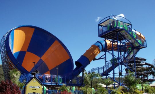 Bij een pretpark